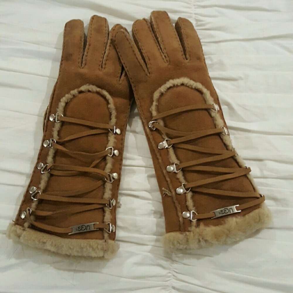 Ugg gloves